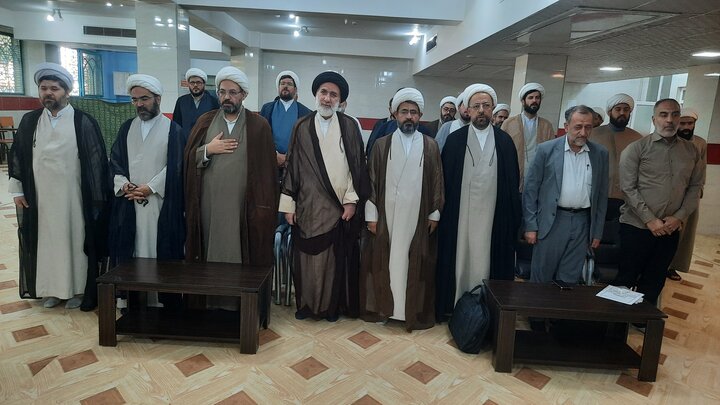 تصاویر| نخستین دفاع پایان‌نامه سطح سه مشاوره اسلامی در چهارمحال‌وبختیاری