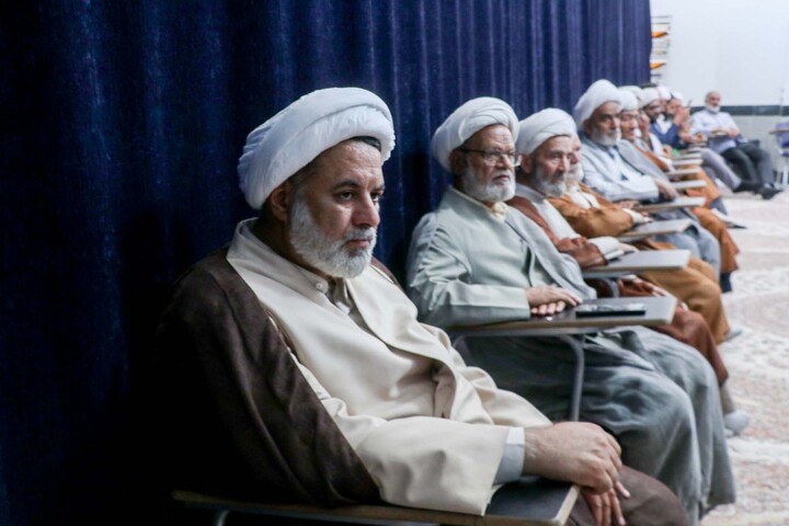 تصاویر| نشست اساتید حوزه علمیه قاین با مدیر حوزه علمیه خراسان