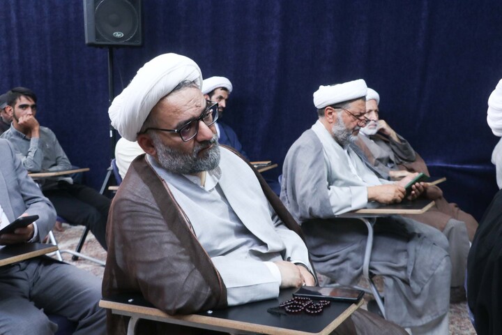 تصاویر| نشست اساتید حوزه علمیه قاین با مدیر حوزه علمیه خراسان