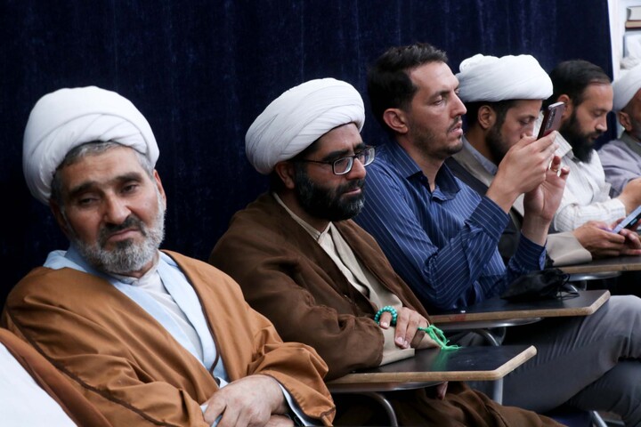 تصاویر| نشست اساتید حوزه علمیه قاین با مدیر حوزه علمیه خراسان