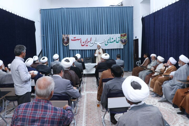 تصاویر| نشست اساتید حوزه علمیه قاین با مدیر حوزه علمیه خراسان