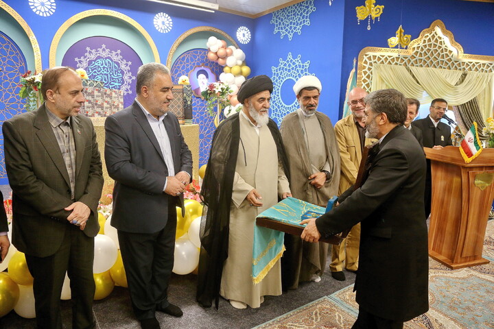 تصاویر/ مراسم جشن تولد جمعی از فرزندان شهدای جنگ اخیر
