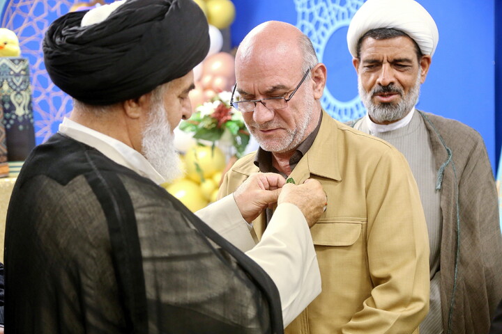 تصاویر/ مراسم جشن تولد جمعی از فرزندان شهدای جنگ اخیر