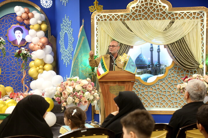 تصاویر/ مراسم جشن تولد جمعی از فرزندان شهدای جنگ اخیر