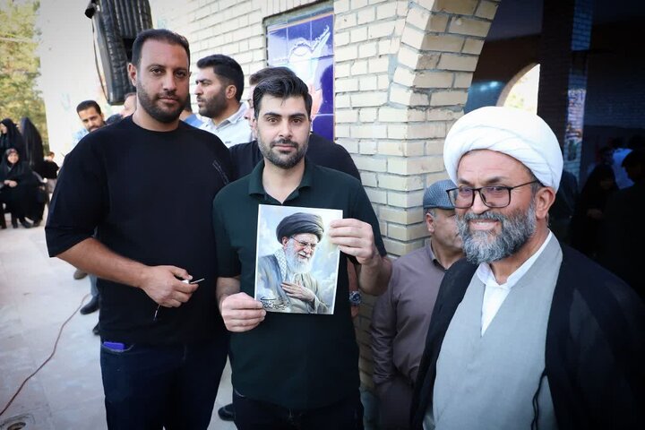 تصاویر/چهاردهمین یادواره ۶۰ شهید روستای ورین از توابع شهرستان محلات