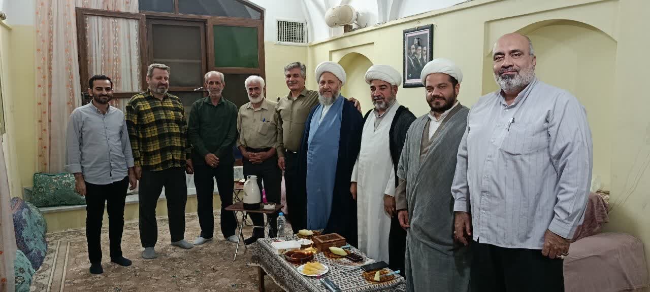 تکریم خادمان نماز جمعه؛ این‌بار در خانه پیشکسوتان نماز جمعه+تصاویر