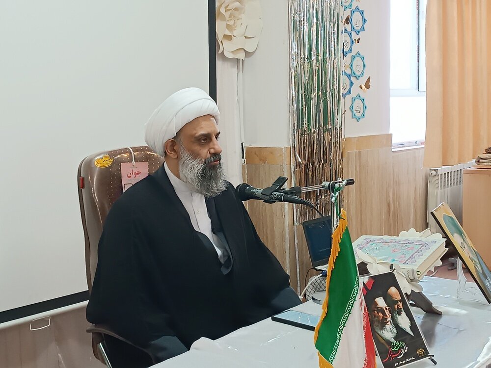 دشمن با شعار «زن، زندگی، آزادی» سبک زندگی اسلامی را هدف گرفته است/ حوزههای علمیه خواهران، دژ مقاوم اندیشه در برابر شبیخون فرهنگی است دشمن با شعار «زن، زندگی، آزادی» سبک زندگی اسلامی را هدف گرفته است/ حوزههای علمیه خواهران، دژ مقاوم اندیشه در برابر شبیخون فرهنگی است