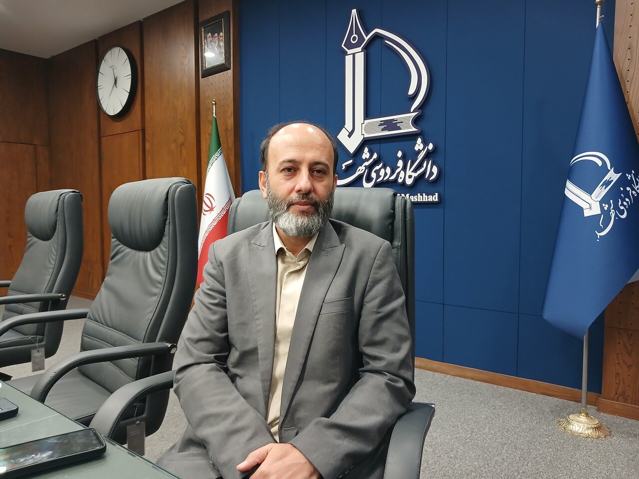 نخبگان حوزوی و دانشگاهی باید به چالشهای فکری جامعه پاسخ دهند نخبگان حوزوی و دانشگاهی باید به چالشهای فکری جامعه پاسخ دهند