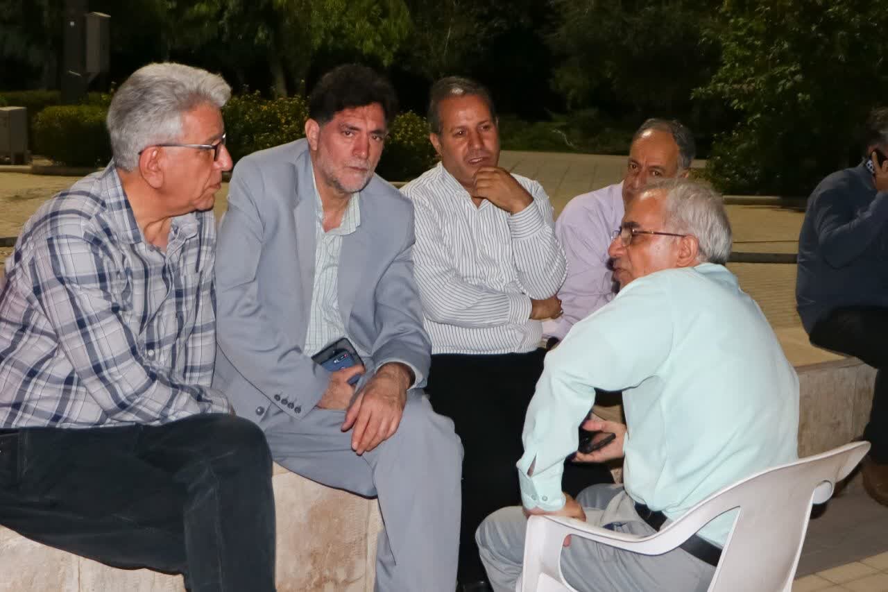 جشن خانوادگی اعضای خانه مطبوعات استان قم
