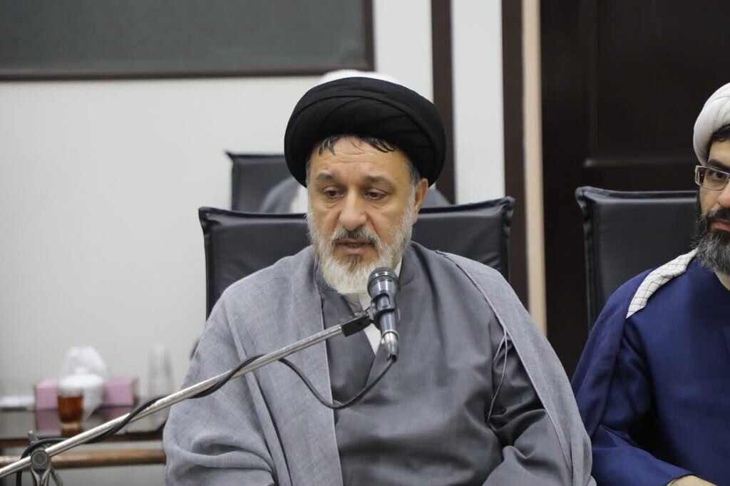 دشمن با سیاست «نه جنگ نه صلح» به دنبال ایجاد تحیر در جامعه است