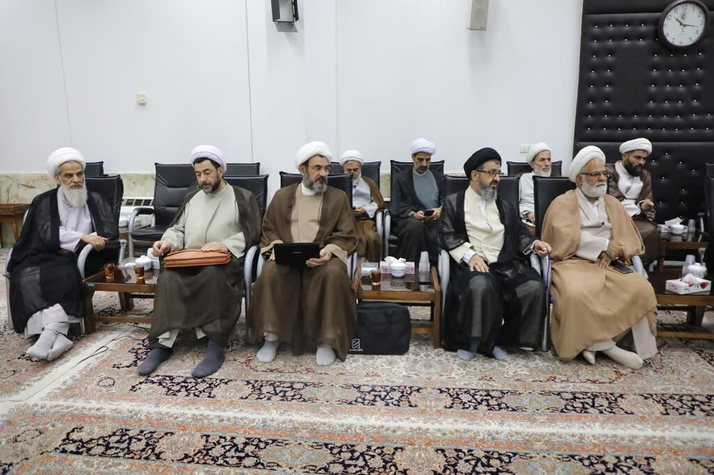 دشمن با سیاست «نه جنگ نه صلح» به دنبال ایجاد تحیر در جامعه است