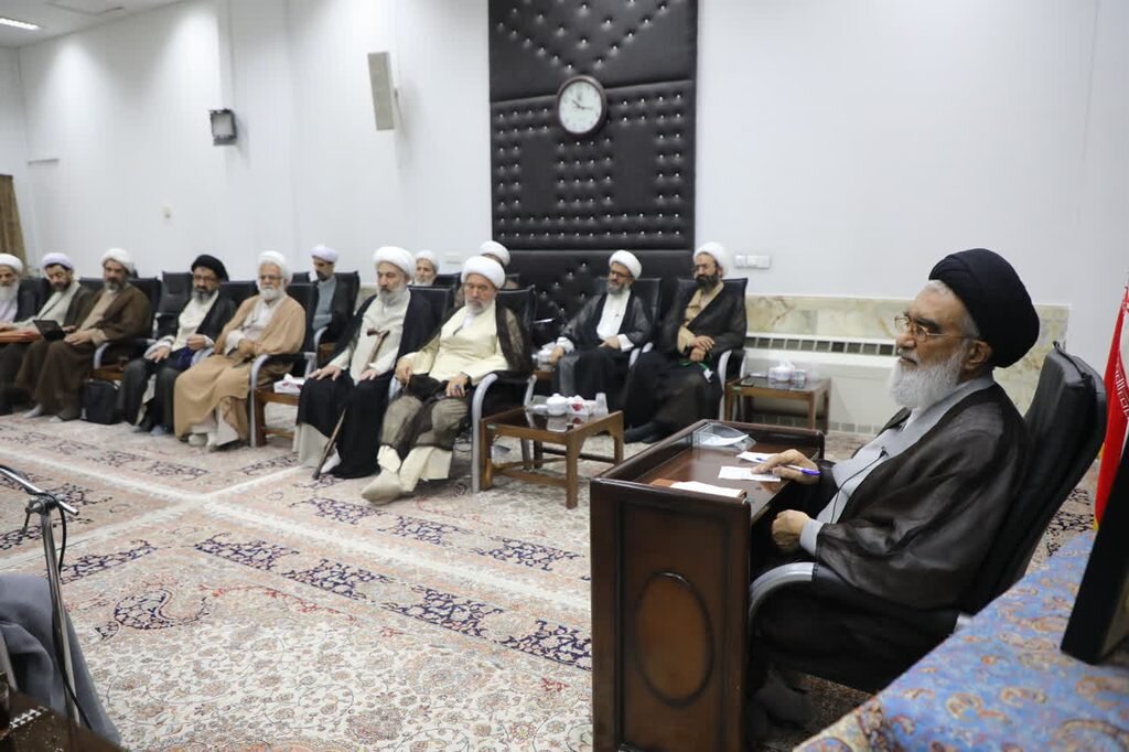 دشمن با سیاست «نه جنگ نه صلح» به دنبال ایجاد تحیر در جامعه است