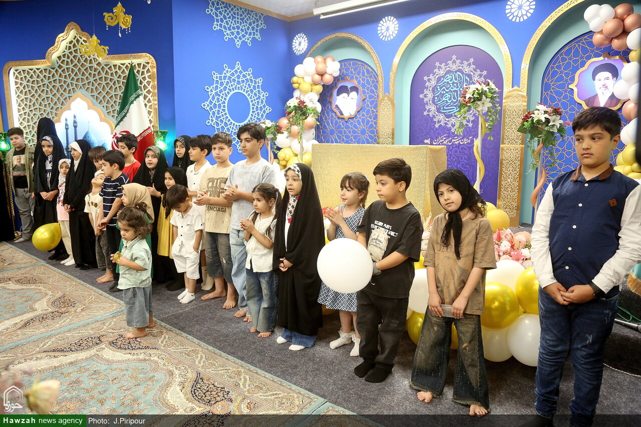 تصاویر/ مراسم جشن تولد جمعی از فرزندان شهدای جنگ اخیر