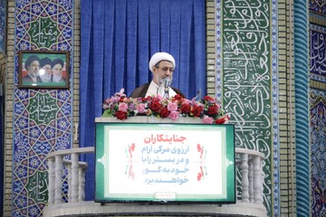 دشمن با دوگانه‌های موهوم به دنبال تغییر میدان مبارزه است