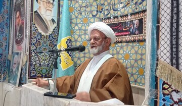 خداحافظی امام جمعه جوشقان قالی از سنگر نماز جمعه