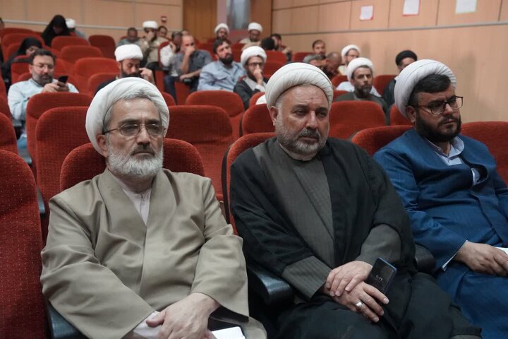 تصاویر /اختتامیه دوره های تخصصی روحانیون شاغل در آموزش و پرورش