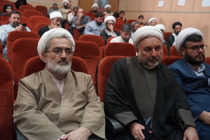 تصاویر /اختتامیه دوره های تخصصی روحانیون شاغل در آموزش و پرورش