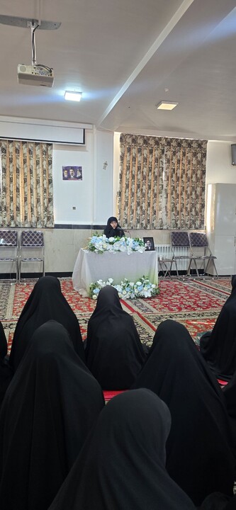 تصاویر / دیدار صمیمی مدیر حوزه‌های علمیه خواهران کشور با طلاب حوزه علمیه بناب