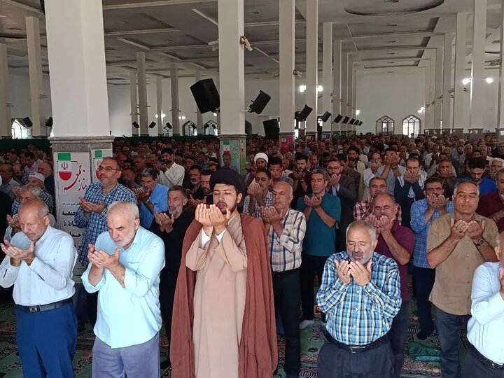 تصاویر/اقامه نماز عبادی سیاسی جمعه در ساوه