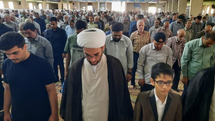 تصاویر/اقامه نماز عبادی سیاسی جمعه در خمین