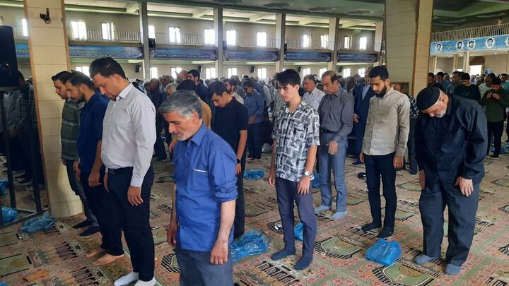 تصاویر/اقامه نماز عبادی سیاسی جمعه در خمین