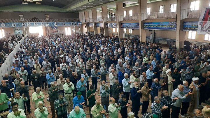 تصاویر/اقامه نماز عبادی سیاسی جمعه در خمین