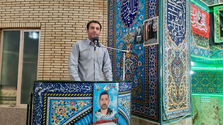 تصاویر/اقامه نماز عبادی سیاسی جمعه در خمین