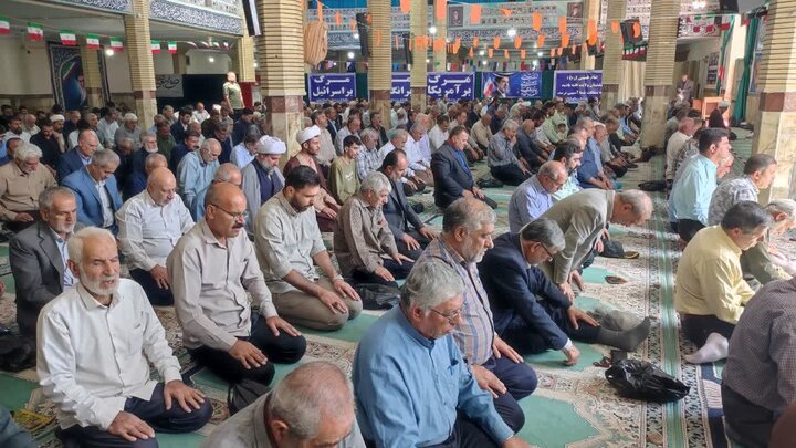 تصاویر/اقامه نماز جمعه الیگودرز