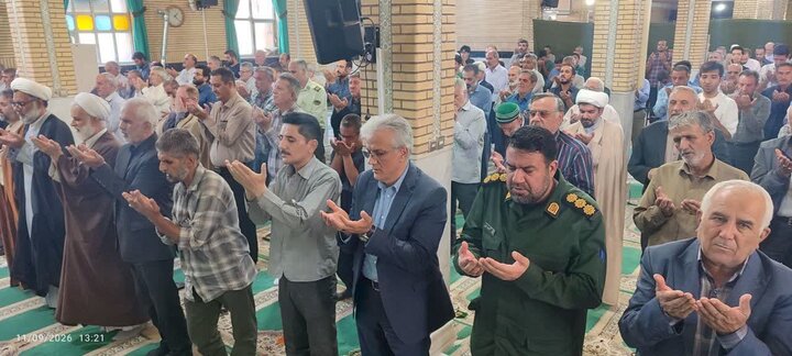 تصاویر/اقامه نماز عبادی سیاسی جمعه در زرندیه