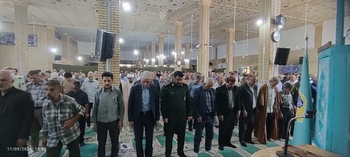 تصاویر/اقامه نماز عبادی سیاسی جمعه در زرندیه