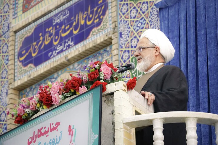 تصاویر/ اقامه نمازجمعه شهر کرمان