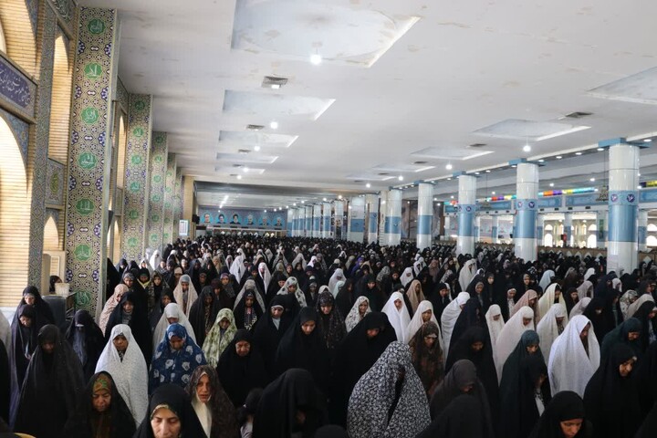 تصاویر/ اقامه نمازجمعه شهر کرمان