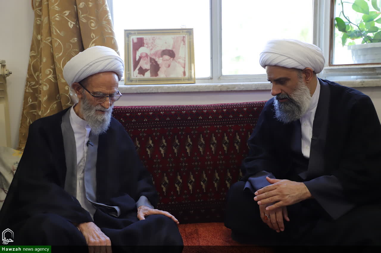 طلاب خواهر در صف مقدم مقابله با آسیبهای فرهنگی قرار دارند طلاب خواهر در صف مقدم مقابله با آسیبهای فرهنگی قرار دارند