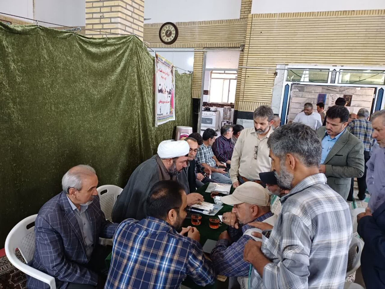 تصاویر/ اقامه نماز عبادی سیاسی جمعه در زرندیه