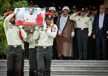 اتفاقِ جالبی که بخاطرِ خواندنِ نماز اول وقت افتاد...