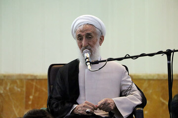 طلبه باید مظهر جامعیت الهی و نماینده انبیا در جامعه باشد