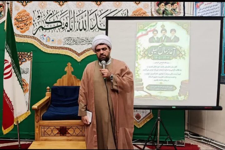 تصاویر/آغاز سال تحصیلی مدرسه علمیه دلفان