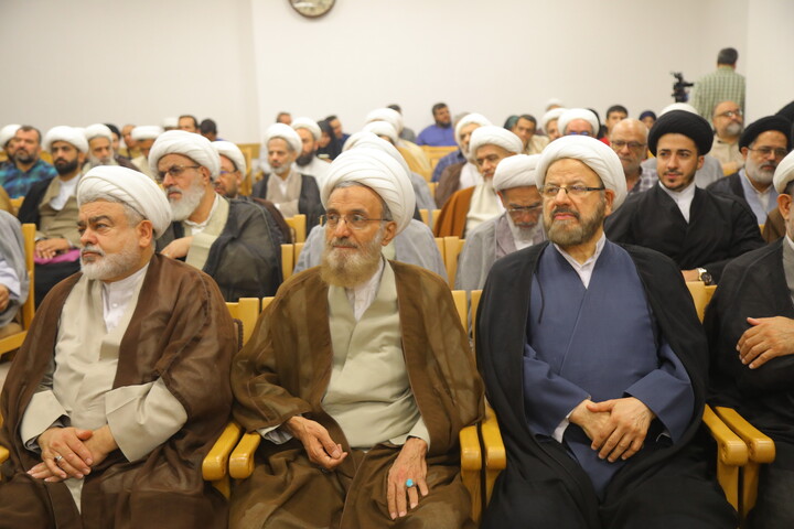 تصاویر / رونمایی از نوزده اثر از آثار پژوهشگاه مطالعات فقه معاصر