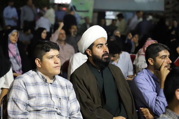 تصاویر/یکصد و نود و ششمین شب از تجمع و ایستادگی مردم انقلابی سنندج به میزبانی حوزه های علمیه کردستان