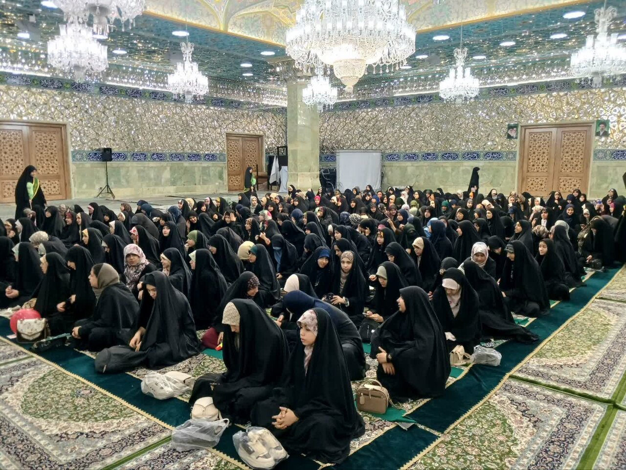 دورهمی دخترانه هیئت معصومانه در ایام سالروز ورود بانوی کرامت به قم دورهمی دخترانه هیئت معصومانه در ایام سالروز ورود بانوی کرامت به قم