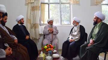 تأکید نماینده ولی‌فقیه در گیلان بر تحکیم وحدت اسلامی در سفر به غرب استان