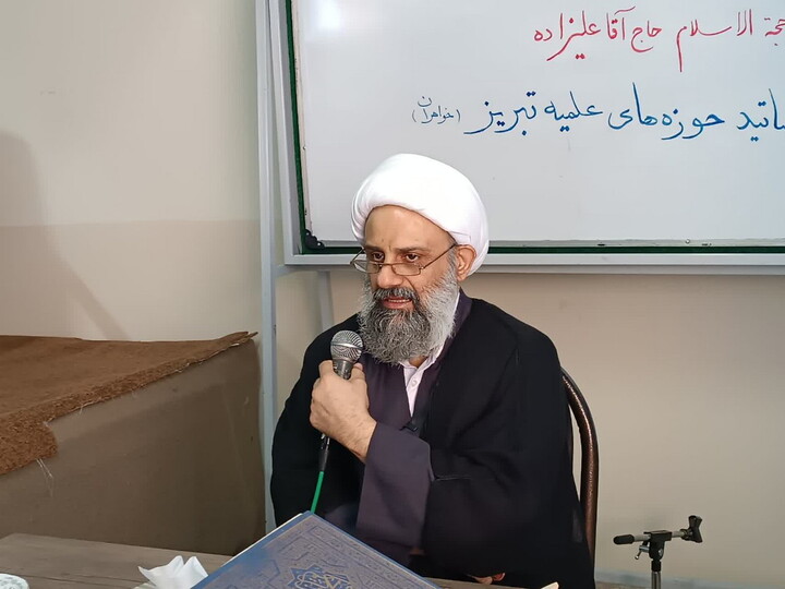 تصاویر / دیدار مدیر حوزه‌های علمیه خواهران کشور با اساتید مدارس علمیه تبریز