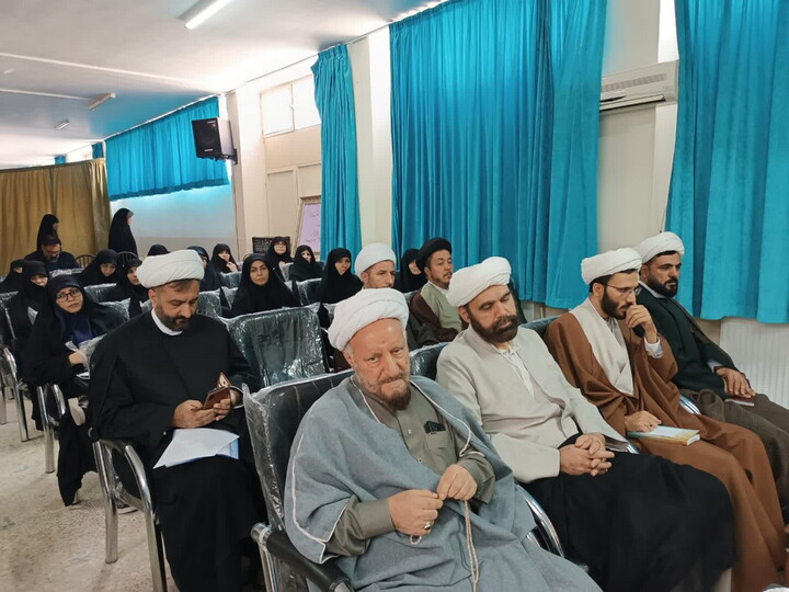 تصاویر / دیدار مدیر حوزه‌های علمیه خواهران کشور با اساتید مدارس علمیه تبریز