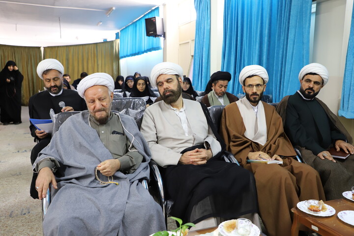 تصاویر / دیدار مدیر حوزه‌های علمیه خواهران کشور با اساتید مدارس علمیه تبریز