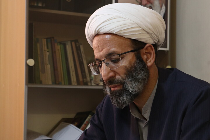 تصاویر/ جلسه بررسی آیین نامه آموزش مجازی و غیر حضوری مدرسه علمیه آیت‌ الله آخوند (ره)
