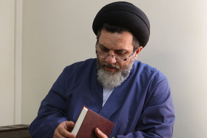 تصاویر/ جلسه بررسی آیین نامه آموزش مجازی و غیر حضوری مدرسه علمیه آیت‌ الله آخوند (ره)