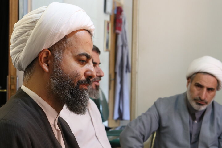 تصاویر/ جلسه بررسی آیین نامه آموزش مجازی و غیر حضوری مدرسه علمیه آیت‌ الله آخوند (ره)
