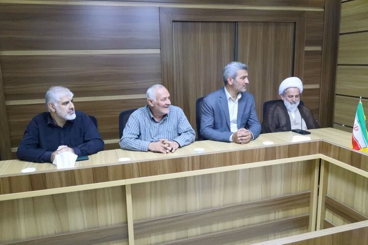 تصاویر/ نشست نماینده ولی فقیه در مازندران با شهردار و اعضای شورای شهر بهنمیر و بازدید از مناطق آسیب دیده از بارندگی در این شهر