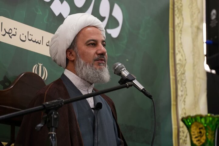کمال‌گرایی در تشکل‌ها باید با افزایش تلاش و اصلاح برنامه‌ها همراه باشد