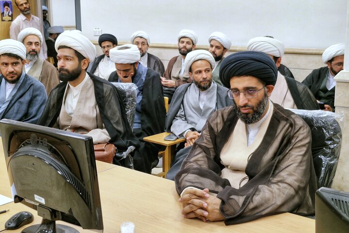 تصاویر/ نخستین جلسه مشاوران و راهنمایان تربیتی مدارس سطح یک و خوابگاهی حوزه علمیه قم